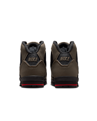 【NIKE公式】バルトロ 'Olive Khaki and Black' (IO4556-200) 