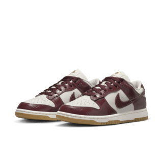 วันเปิดตัว Dunk Low LX "Dark Team Red and Phantom" ผู้หญิง (FJ2260-004)