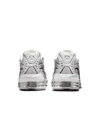 วันเปิดตัว Shox Ride 2 "Metallic Platinum" (IB8174-100) 