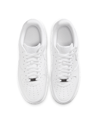 【NIKE公式】エア フォース 1 LOW 'Triple White' (IM3078-100 / AIR FORCE 1 LOW RETRO PRM QS)