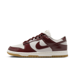 วันเปิดตัว Dunk Low LX "Dark Team Red and Phantom" ผู้หญิง (FJ2260-004)