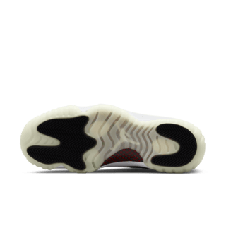 Fecha de lanzamiento del Air Jordan 11 Low "72-10" (AV2187-001)