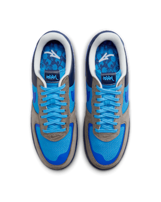 Air Force 1 Low x Stash „Soft Grey and Harbor Blue” (HF5516-001) – megjelenési dátum