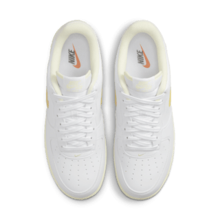 【NIKE公式】エア フォース 1 'Pale Vanilla' (DC8894-100 / AF 1 '07 LX VTG)