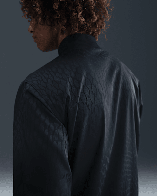 Kobe Lenticular kledingcollectie — releasedatum