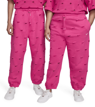 วันเปิดตัวคอลเลกชัน Nike x Jacquemus Bottoms Apparel