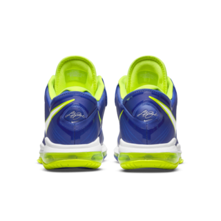 วันเปิดตัว LeBron 8 V/2 Low "Treasure Blue"