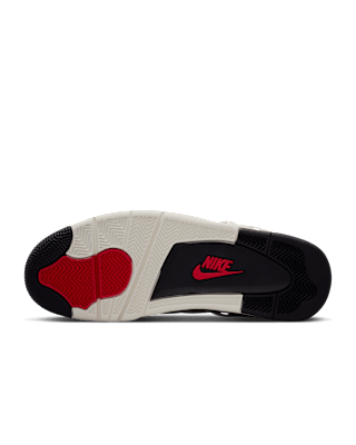 Fecha de lanzamiento de los Air Jordan 3 x Levi's® "Black and White" (IH7959-400)