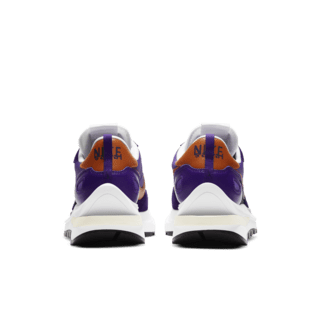 วันเปิดตัว Nike x sacai VaporWaffle “Dark Iris”
