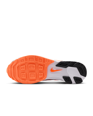 วันเปิดตัว Zoom Streak 3 "Black and Total Orange" (IQ8012-800)