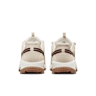 Fecha de lanzamiento del Air Humara x Jacquemus "Light Bone and Gold" (DR0420-001)
