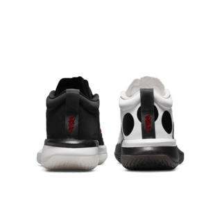 Zion 1 x Naruto 'White and University Red' 發售日期