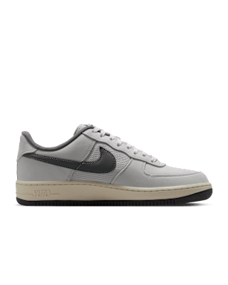 【NIKE公式】ナイキ SB エア フォース 1 LOW 'Light Bone and Iron Grey' (IO8439-100) 発売日