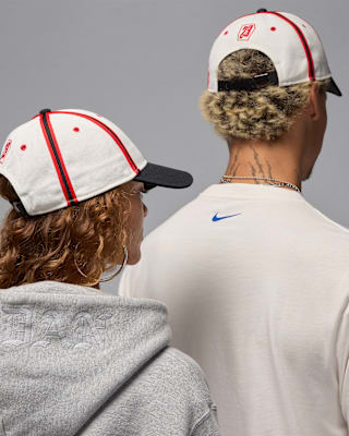 วันเปิดตัว Jordan x Awake NY Apparel Collection