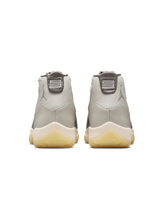 【NIKE公式】エア ジョーダン 11 レトロ 'Sukajan' (IQ3459-072) 発売日