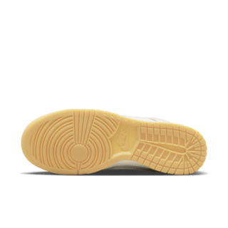 วันเปิดตัว Dunk Low "Pale Vanilla and Sail" (FJ5475-100)