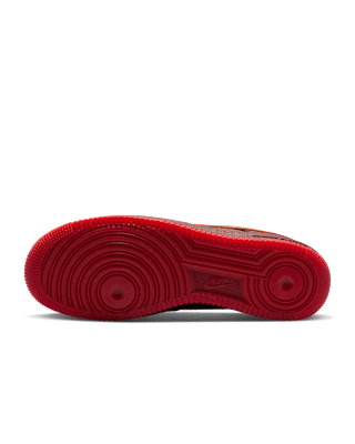 Fecha de lanzamiento de los Air Force 1 Low "Dark Team Red and Safety Orange" (IO4489-601)