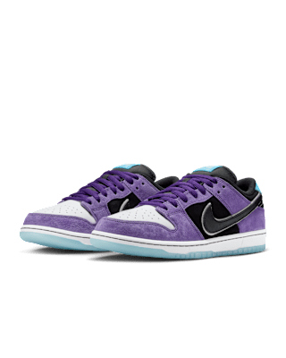 【NIKE公式】ナイキ SB ダンク LOW プロ x ヘイリー ウィルソン 'Black and Court Purple' (HJ0513-500 / NIKE SB DUNK LOW PRO HW)