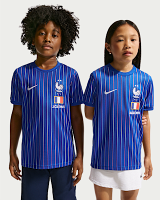 วันเปิดตัว France x Jacquemus Collection