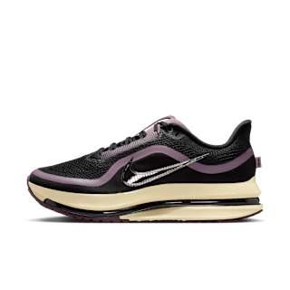 【NIKE公式】ペガサス プレミアム x ア マ マニエール 'Black and Burgundy Crush' (IM0701-001) 発売日