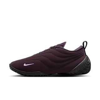 【NIKE公式】レディース アストラ ウルトラ 'Port Wine and Black' (FZ5778-601) 発売日
