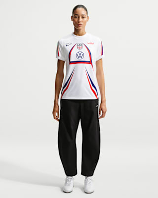 Fecha de lanzamiento de la colección USA x V.A.A.