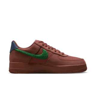 Fecha de lanzamiento del Air Force 1 x La Familia "Redstone" (DV5153-600)
