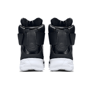 SWOOSH HNTR