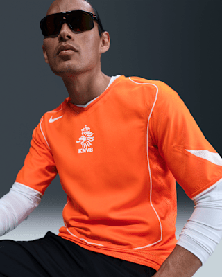 Netherlands 2004 Total 90 Reissue Apparel Collection release date