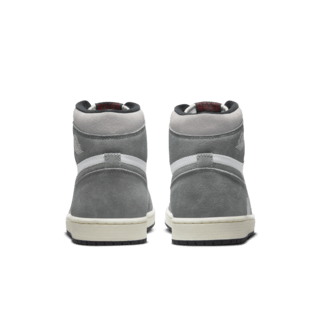 【NIKE公式】エア ジョーダン 1 'Black and Smoke Grey' (DZ5485-051 / AJ 1 RETRO HIGH OG)