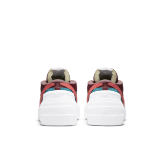 Fecha de lanzamiento del sacai x KAWS Blazer Low "Team Red" (DM7901-600)