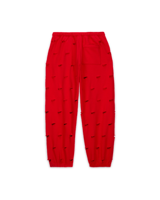 วันเปิดตัวคอลเลกชัน Nike x Jacquemus Bottoms Apparel