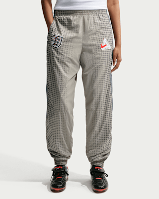 England x Palace kollekció – megjelenési dátum