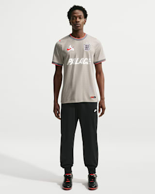 잉글랜드 x Palace Collection 출시일