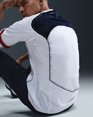 Releasedatum för USMNT 2004 Total 90 Reissue Apparel Collection