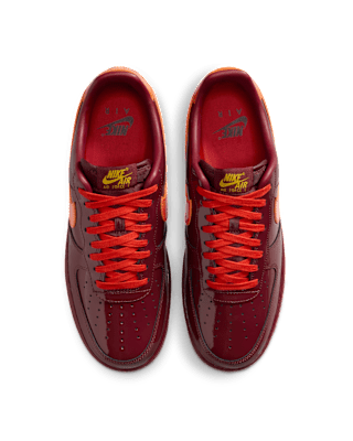 Fecha de lanzamiento de los Air Force 1 Low "Dark Team Red and Safety Orange" (IO4489-601)