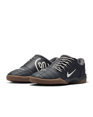 Total 90 'Black and Soft Pearl' (IH2314-002) voor dames — releasedatum 