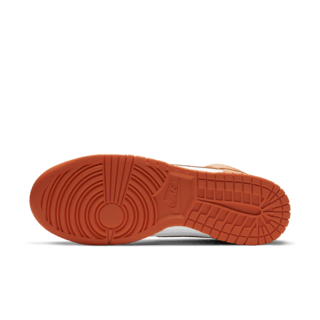 วันเปิดตัว Dunk High “Orange Blaze”