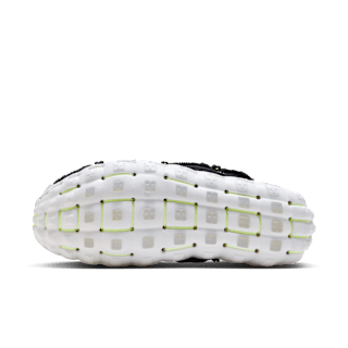 วันเปิดตัว ISPA MindBody "Black, White and Barely Volt" (DH7546-002)