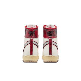 วันเปิดตัว Jordan Air Ship x Awake NY "University Red" (FN8675-100)
