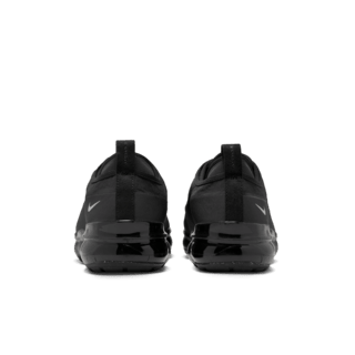 Air VaporMax Moc Roam 'Black' (DZ7273-001) 發售日期