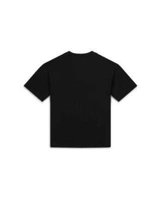 วันเปิดตัว Sneaker Evolution Apparel Collection