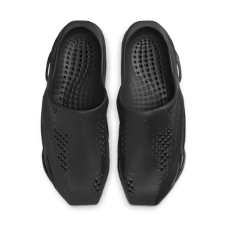 วันเปิดตัวรองเท้าแตะ 005 x MMW "Black" (DH1258-002)