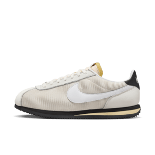วันเปิดตัว Cortez "Light Orewood Brown" (FZ4630-100)