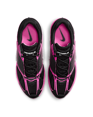 【NIKE公式】エア ペガサス ウェーブ 'Black and Pink Blast' (IB0612-007 / NIKE AIR PEGASUS WAVE)