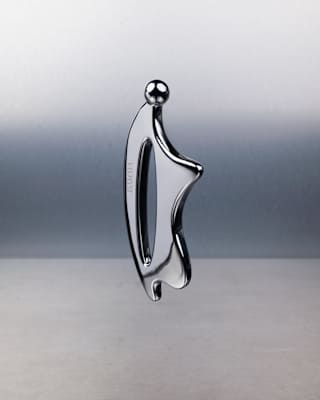 Ημερομηνία κυκλοφορίας του γυναικείου Vomero Premium x Isamaya Ffrench "Smoke Grey and Light Smoke Grey" (IR1988-084)