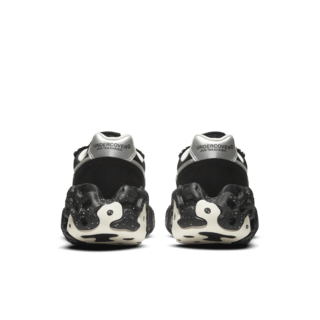 Overbreak x UNDERCOVER 'Black' — releasedatum