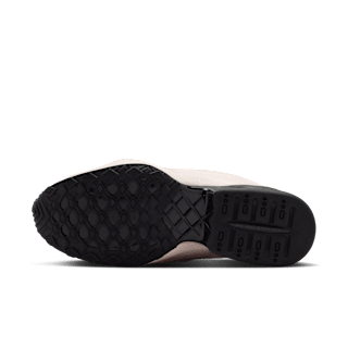 【NIKE公式】レディース エア マックス ドルチェ レザー 'Pearl Pink and Pale Pink' (IR8665-600) 発売日
