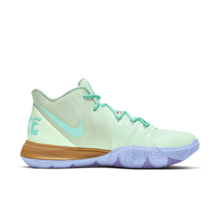 วันเปิดตัว Kyrie 5 “Squidward Tentacles”. Nike SNKRS