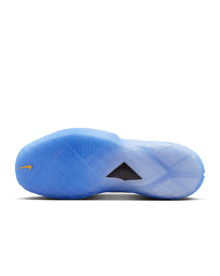 Lanceringsdato for Kobe 3 Protro "Royal Pulse" (IQ5338-400)